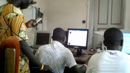 DÉVELOPPEMENT DU NUMÉRIQUE : Que deviennent les cybercafés à l’ère des Smartphones ?