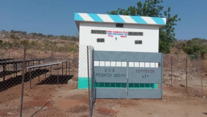 INSTALLATION DE CENTRALES PHOTOVOLTAÏQUES PAR LA FONDATION EDF ET L’ONG SOMPEKIDS A KOUANDÉ : Des milliers de populations sorties de l’obscurité