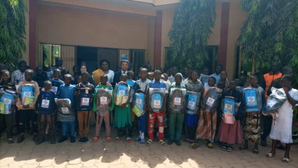 DISTINCTION DES 100 MEILLEURS ÉCOLIERS DE KÉROU AU CEP 2022 : La société Sinohydro promeut l’excellence en milieu scolaire