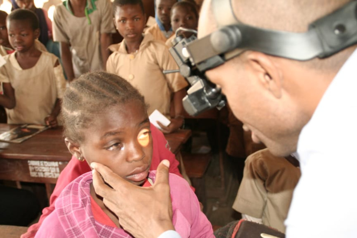 GRÂCE À LA FONDATION GROUPE ATLANTIQUE,  L’Hosat dépiste et traite des affections oculaires de 2000 écoliers et 39 enseignants
