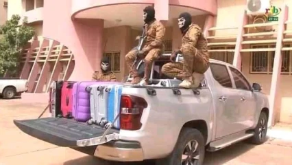 BURKINA-FASO : Un coup d’État déjoué, des valises contenant des billets d’argent saisies 