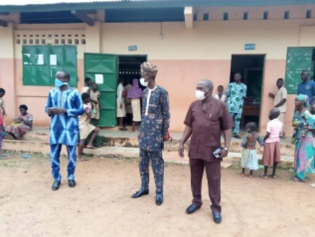 REPRISE DES CLASSES A NATITINGOU : Le maire Ouindéyama constate l&rsquo;effectivité de la rentrée