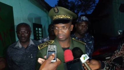 FERMETURE DES FORMATIONS SANITAIRES ILLÉGALES DU BORGOU : Djibril Mama Cissé passe à l’action