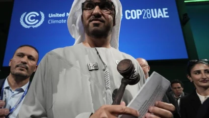 FIN DES TRAVAUX DE LA CONFÉRENCE SUR LES CHANGEMENTS CLIMATIQUES COP 28 : Un accord signé pour une transition hors des énergies fossiles