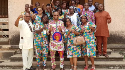 CÉLÉBRATION EN DIFFERE DU 8 MARS A LA PRÉFECTURE DE PARAKOU  : Le préfet Cissé communie avec son personnel féminin