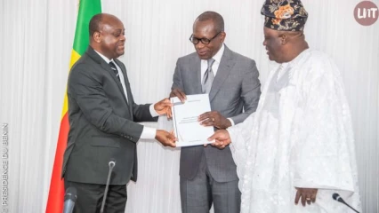 REMISE DES RÉSULTATS DU COMITÉ D’EXPERTS AU CHEF DE L’ÉTAT, : Patrice Talon contraint à la révision de la constitution .Le contournement du référendum se précise