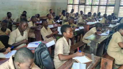 RENTRÉE SCOLAIRE 2024-2025 À PARAKOU  : Les élèves reçoivent déjà les premiers cours 