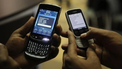 ESCROQUERIE A TRAVERS LES RÉSEAUX DE TÉLÉPHONIE MOBILES : Un individu mis aux arrêts à Ifangni