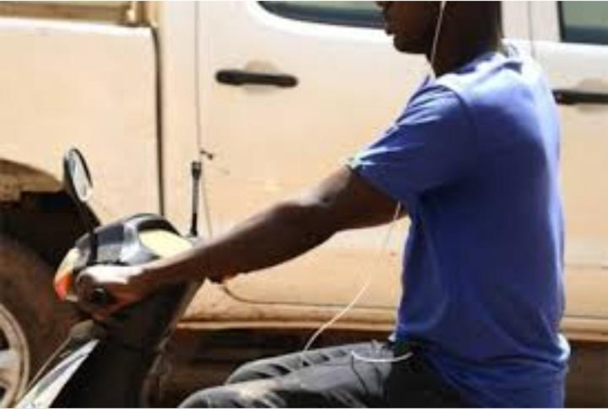 PORT DES ECOUTEURS EN CIRCULATION : Un danger pour usagers