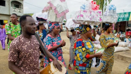 NON RESPECT DES MESURES PRÉVENTIVES CONTRE LA COVID-19 A PARAKOU : Des attroupements lors des cérémonies toujours en vogue
