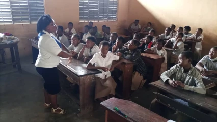 LUTTE CONTRE LE CHANGEMENT CLIMATIQUE À PARAKOU : L&rsquo;association des guides du Bénin forme des élèves filles