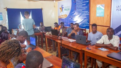 PROMOTION DU NUMÉRIQUE PAR L&rsquo;ASSOCIATION « JE VEUX BRILLER »  :   Les jeunes de Parakou désormais aptes à contribuer sur Wikipédia