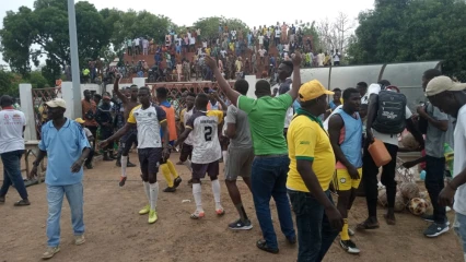 FOOTBALL/DERNIÈRE JOURNÉE DE LA LIGUE 3 :  Bani Gansé Fc bat Delta Fc et monte en ligue 2  . Les poulains du maire Bio Sarako Tamou réalisent l&rsquo;inédit