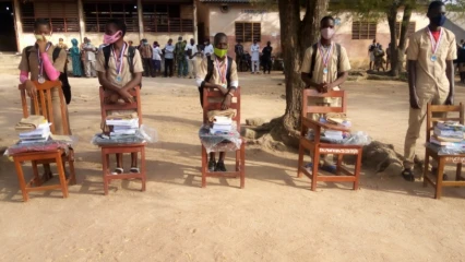 PROMOTION DE L&rsquo;EXCELLENCE EN MILIEU SCOLAIRE À PARAKOU : Les lauréats du concours « Excellence en mathématiques », récompensés