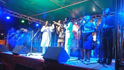 DEUXIÈME ÉDITION DU SOIR DE LA PENTECÔTE À PARAKOU : La Cceevip gagne des âmes pour Christ