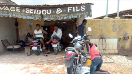 LAVAGE AUTO-MOTO : Un métier qui nourrit son homme