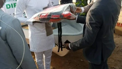 TCHAOUROU : Direct-Aid fait don de barque motorisée à la commune
