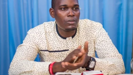 QUOTIDIEN DAABAARU : Déjà 6 ans au service des populations  . «C’est maintenant que l’aventure démarre», dixit le Dp Wahabou Issifou