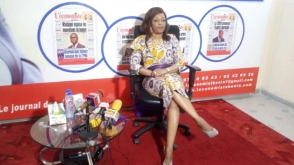 INVITEE DU CLUB DE L’ECONOMISTE DU BENIN : Réckya Madougou décortique son dernier ouvrage « Soigner les certitudes »