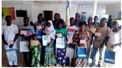 PROMOTION DE L&rsquo;EXCELLENCE DANS LES COMMUNES DE KALALE SINENDE, NIKKI ET BEMBEREKE : Dr Ismaël Mama Sika prime les meilleurs élèves