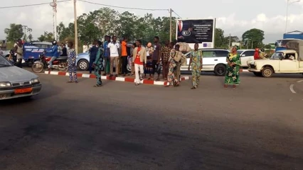 PORT OBLIGATOIRE DE MASQUE DANS LES COMMUNES A RISQUE :  Les contrevenants interdits de passage à Porto-Novo.