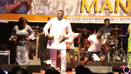 À travers son géant concert retour: l&rsquo;artiste Bourou&rsquo;s Man signe son comeback triomphal 