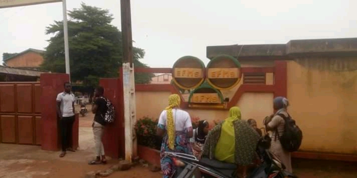 SUPRESSION DE LA FILIÈRE AIDES-SOIGNANTS A L&rsquo;EFMS PARAKOU : Des élèves mécontents cherchent à se faire entendre