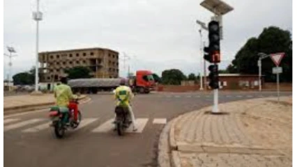 PARAKOU/DYSFONTIONNEMENT DES FEUX TRICOLORES : Le Responsable des Services Techniques de la mairie explique