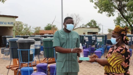 LUTTE CONTRE LA COVID-19 A BANIKOARA : Le conseil communal dote les Centres de Santé de matériels sanitaires