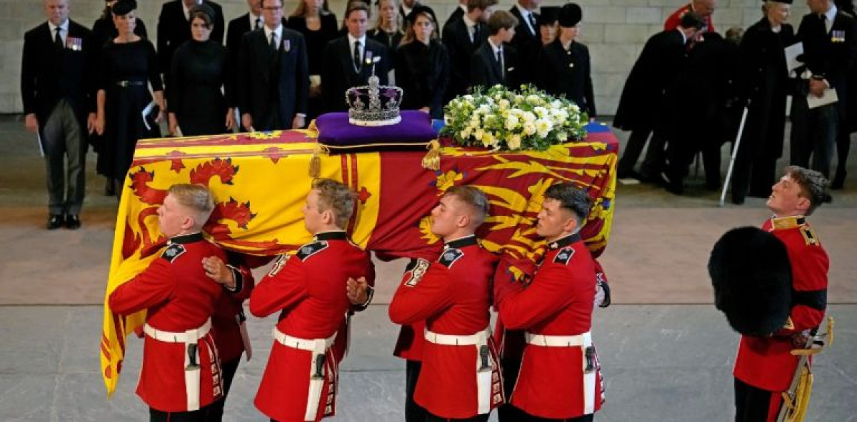 ROYAUME-UNI : La reine Elizabeth II conduite à sa dernière demeure