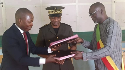 PARAKOU : Le Secrétaire Exécutif Hyacinthe Elégbédé installé  . Un vibrant hommage rendu au Sg sortant Félix N’potcha