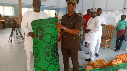 REMISE DE KITS D&rsquo;ASSISTANCE AUX SINISTRÉS D&rsquo;INONDATION DE 2022 : Le gouvernement soulage les victimes de Parakou