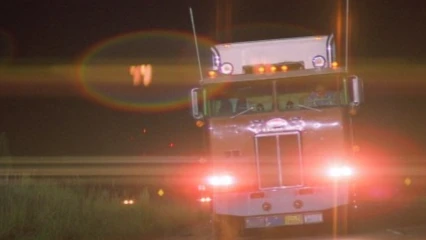 NECESSITE DE MAÎTRISER LE PHARE EN CIRCULATION,  Hilaire Affoukou lève l’équivoque et appelle au respect du code de la route  . «En agglomération, on roule toujours en phare code.», a-t-il martelé