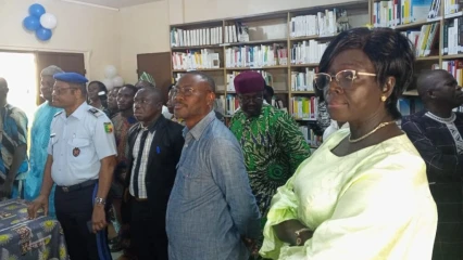 UNIVERSITÉ DE PARAKOU : La Flash inaugure sa bibliothèque et son laboratoire des langues