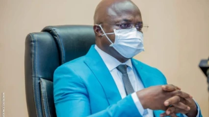 DON DE MANUELS, MATERIELS ET EQUIPEMENTS AUX ETABLISSEMENTS DE L’EFTP : Le ministre Kouaro Chabi ajoute l’utile à l’agréable