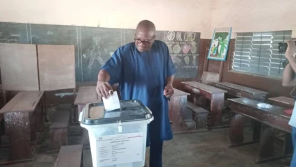 BÉNIN/ÉLECTIONS LÉGISLATIVES : Charles Toko s’est acquitté de son devoir citoyen à Parakou  . « Mon charlatan m’a dit que si….»