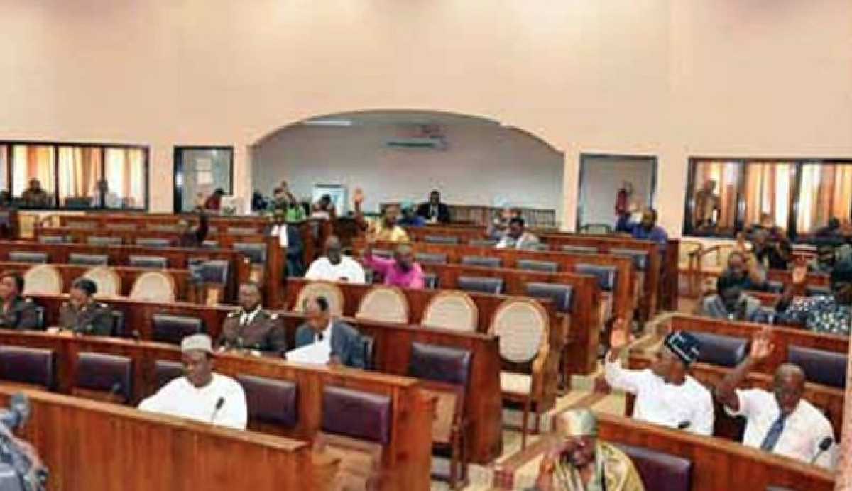 ENTRE LA CAMPAGNE ÉLECTORALE ET LA SESSION ORDINAIRE DE l&rsquo;ASSEMBLÉE NATIONALE : Quelle priorité pour les députés candidats aux élections?