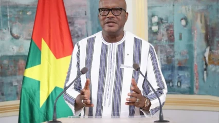 BURKINA-FASO/APRES L’INTERNET MOBILE : Le gouvernement suspend le réseau social Facebook