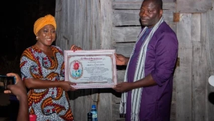 Pour ses actions de développement à Parakou: la ca Adizatou Arouna distinguée par l’Ong Ewa Afrika