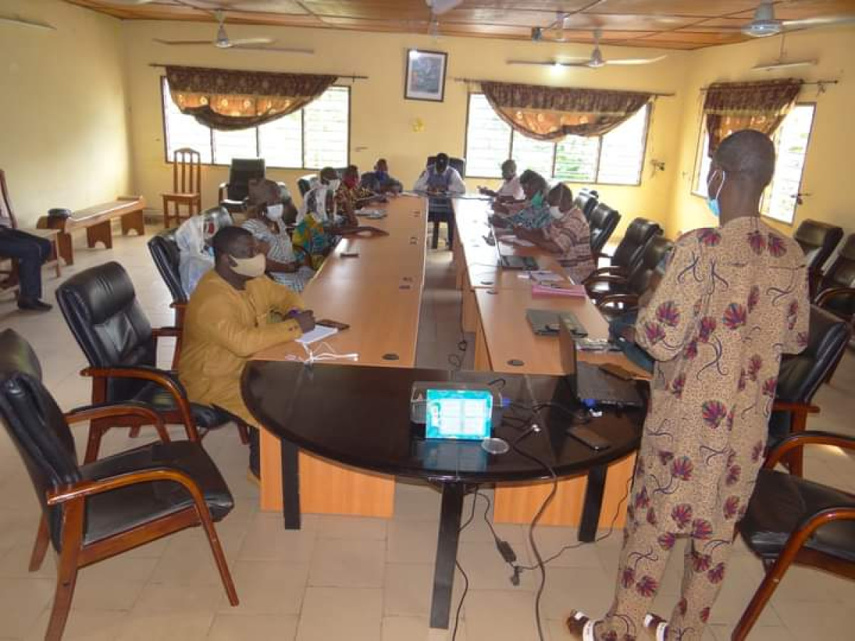 LUTTE CONTRE LA DÉFÉCATION À L&rsquo;AIR LIBRE À BEMBEREKE : Le Paphyr et les élus communaux se donnent la main