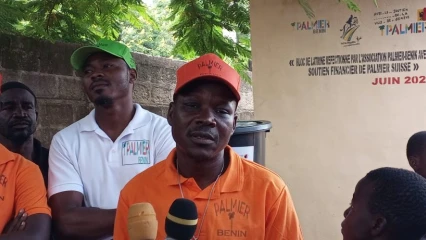 ÉCOLE PRIMAIRE PUBLIQUE CENTRE C DE PARAKOU : L’Association Palmier Bénin réhabilite un bloc de latrines