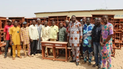 POUR SOULAGER LES PEINES DES ACTEURS ÉDUCATIFS DE BANIKOARA : La mairie dote 23 écoles de 500 tables-bancs