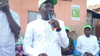 À travers le meeting d'orientation à Baparapé et Agbagba: Dr Abdou Razak Maman ouvre la porte au BR dans les quartiers traditionnels de Parakou