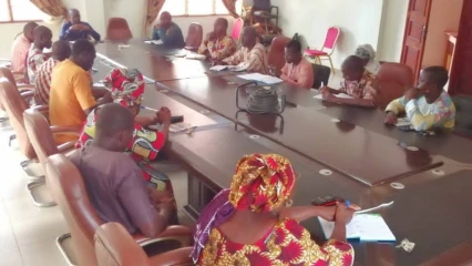 PÉHUNCO/POUR PLUS DE RÉSULTATS : Le S.e échange avec les nouveaux cadres de la mairie