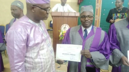 JOURNÉE DU MÉRITE À L’UNIVERSITÉ DE PARAKOU : Le Docteur Mathias Azoua distingué