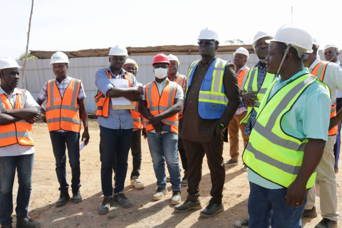 CONSTRUCTION DU PALAIS ROYAL ET L&rsquo;ARÈNE DE LA GAANI DE NIKKI : Une équipe gouvernementale en visite d&rsquo;inspection 