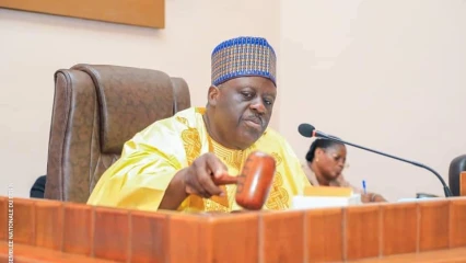 BILAN DE LA HUITIÈME LÉGISLATURE DU PARLEMENT BÉNINOIS : Monocolore, le parlement Vlavonou n&rsquo;a pas assez contrôlé l&rsquo;action gouvernementale  . Quelques points positifs à mettre à son actif