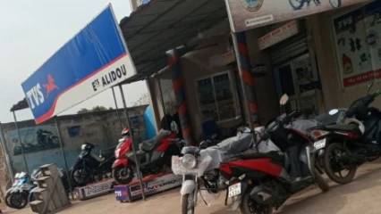 HAUSSE DU PRIX DES ENGINS À DEUX ROUES AU BÉNIN : Vendeurs et acheteurs s’en désolent