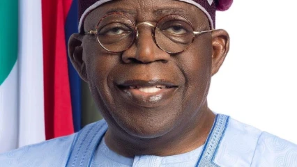 STABILITÉ DU PRIX DE L&rsquo;ESSENCE AU NIGÉRIA : Le Président Bola Tinubu dissipe les inquiétudes