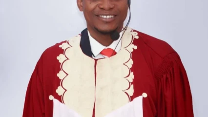 SOUTENANCE DE THÈSE À L&rsquo;ÉCOLE DOCTORALE PLURIDISCIPLINAIRE DE L&rsquo;UAC : Issihako Zimé Lafia, nouveau Docteur en géographie